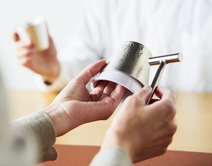 日本「能作」錫器匠人親授：20分鐘打造專屬錫器體驗